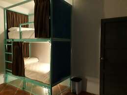 Sea Turtle Hostel - Adults Only