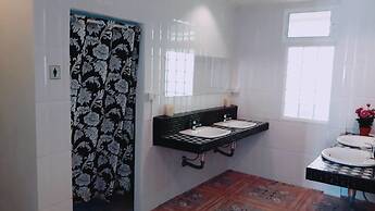 Sea Turtle Hostel - Adults Only