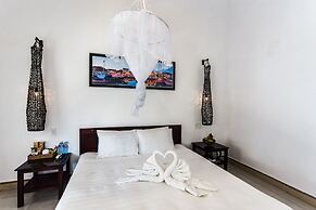 Cashew Tree Bungalow