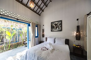 Cashew Tree Bungalow