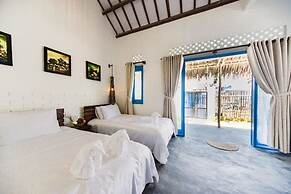 Cashew Tree Bungalow