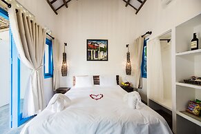 Cashew Tree Bungalow