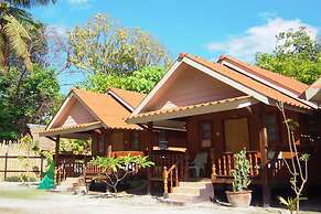 Coco Beach Bungalows