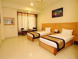 Wingston A Treehouse Hotel-Goverdhan