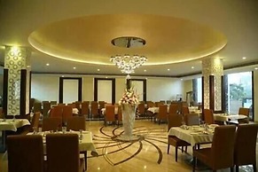 Wingston A Treehouse Hotel-Goverdhan