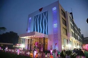 Wingston A Treehouse Hotel-Goverdhan