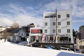 La Vista Hotel - Stay on the Slopes