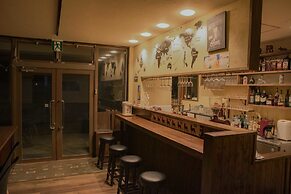 La Vista Hotel - Stay on the Slopes