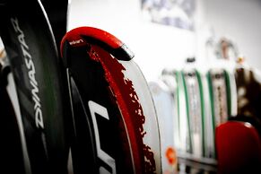 La Vista Hotel - Stay on the Slopes