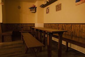 La Vista Hotel - Stay on the Slopes