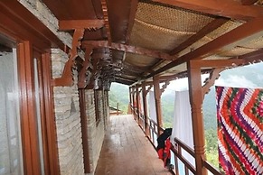 Dhampus Village Eco Lodge