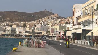 Ermoupoli Comfortable Home