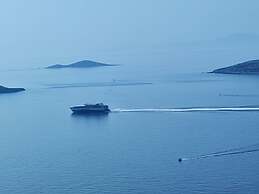 Ermoupoli Comfortable Home