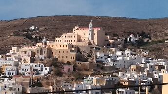 Ermoupoli Comfortable Home