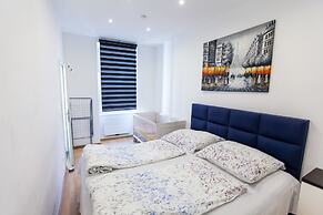 Central Apart 1 Min to Metro and Garage