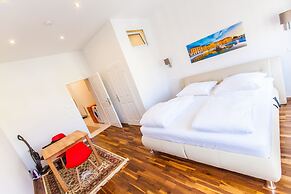 City Apartment by Stadthalle