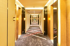 Huayu Landmark Hotel