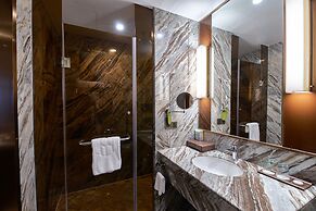 Huayu Landmark Hotel