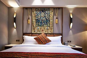 Huayu Landmark Hotel