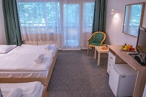 CE Napfény Hotel