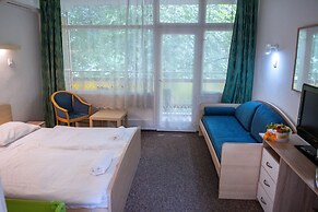 CE Napfény Hotel