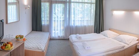 CE Napfény Hotel