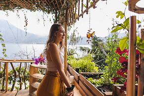 Baraka Atitlan - Lake & Beach