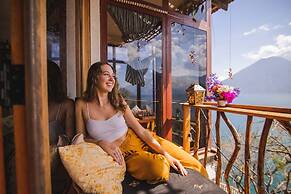 Baraka Atitlan - Lake & Beach