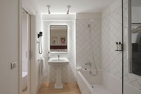 H La Paloma Boutique