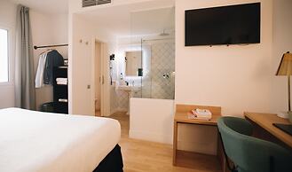 H La Paloma Boutique