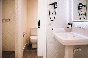 H La Paloma Boutique