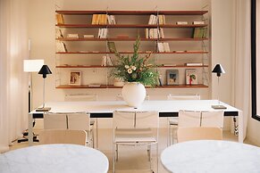 H La Paloma Boutique