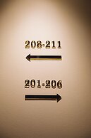 H La Paloma Boutique