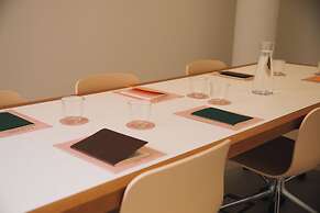 H La Paloma Boutique