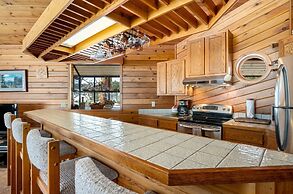 Stutzhaven in the Mountains - 2 Br Home