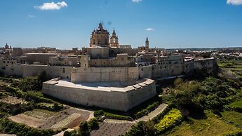 Blue Harbour 4 Seafront apartment by Getaways Malta