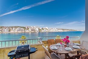 Blue Harbour 4 Seafront apartment by Getaways Malta