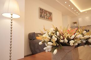 Super Luxury Apartments