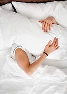 Main and Mountain Bar & Motel