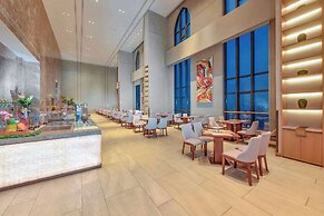 Ramada Plaza Dongxing City Center