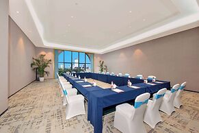 Ramada Plaza Dongxing City Center
