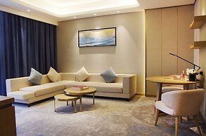 Ramada Plaza Dongxing City Center