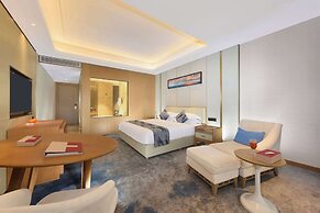 Ramada Plaza Dongxing City Center