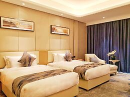 Ramada Plaza Dongxing City Center