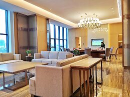 Ramada Plaza Dongxing City Center