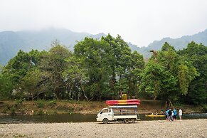 Amari Vang Vieng