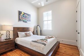 Residences Du Carondelet by Hosteeva