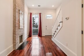 Residences Du Carondelet by Hosteeva