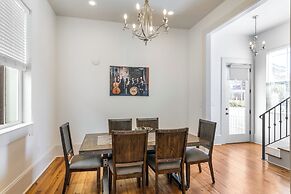 Residences Du Carondelet by Hosteeva