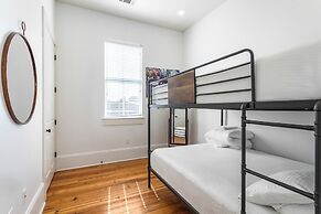 Residences Du Carondelet by Hosteeva